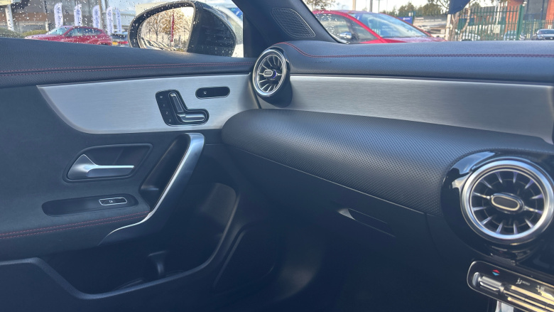 Mercedes-Benz CLA 250e AMG Line Premium + Night Ed 4dr Tip Auto Saloon